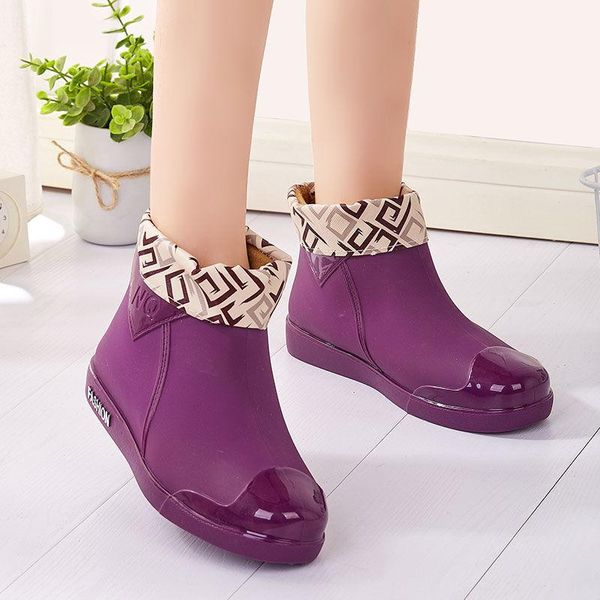 boots fashion rain women's short water shoes anti slip car washing kitchen work rubber, Black
boots fashion rain women's short water shoes anti slip car washing kitchen work rubber, Black