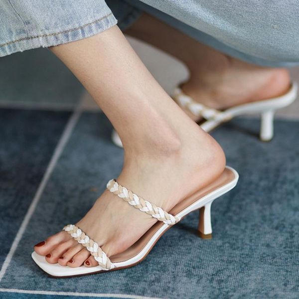 slippers mix color microfiber leather weave shoes for woman thin high heels women sandals summer fashion ladies party wedding, Black
slippers mix color microfiber leather weave shoes for woman thin high heels women sandals summer fashion ladies party wedding, Black