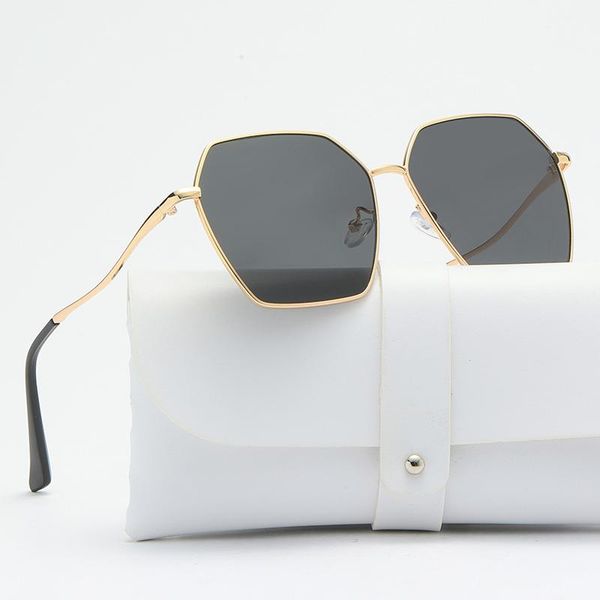 sunglasses fashion women design sun mirror oversize metal glasses square men outdoor uv400, White;black
sunglasses fashion women design sun mirror oversize metal glasses square men outdoor uv400, White;black