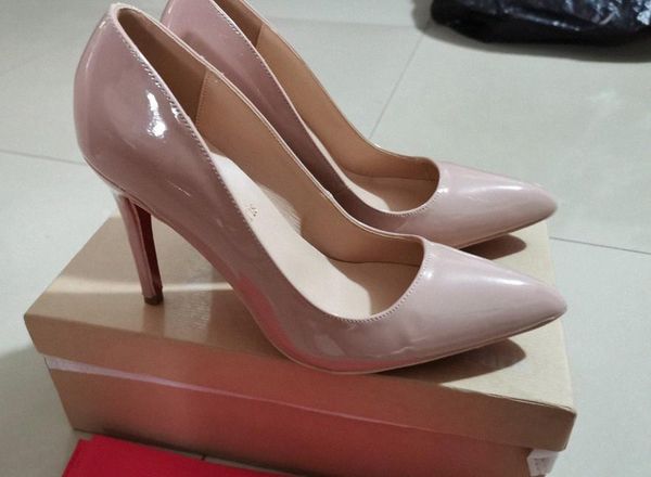 2021 women designers red bottoms wedding high heels pointed toe sole 8cm 10cm 12cm pumps come with logo shoes 688xx 99gz#, Black
2021 women designers red bottoms wedding high heels pointed toe sole 8cm 10cm 12cm pumps come with logo shoes 688xx 99gz#, Black