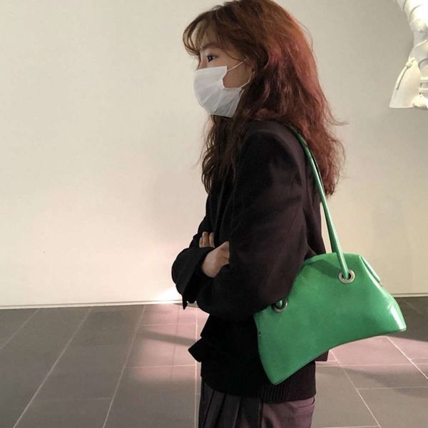 firmranch women's korean version luxury brand fashion ins retro solid color clip-on dign underarm baguette shoulder bag
firmranch women's korean version luxury brand fashion ins retro solid color clip-on dign underarm baguette shoulder bag