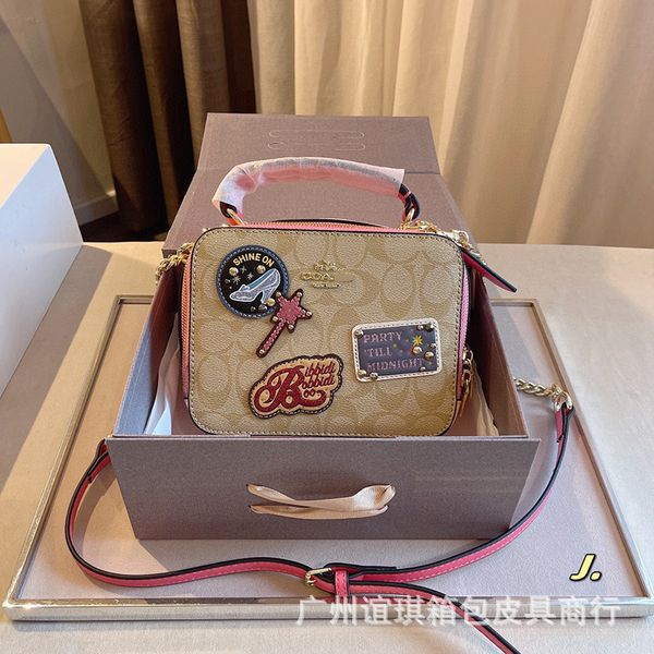 outlet co branded carriage badge georgie serena steamed bread double zipper one shoulder cross dressing bag designers handbag yw
outlet co branded carriage badge georgie serena steamed bread double zipper one shoulder cross dressing bag designers handbag yw