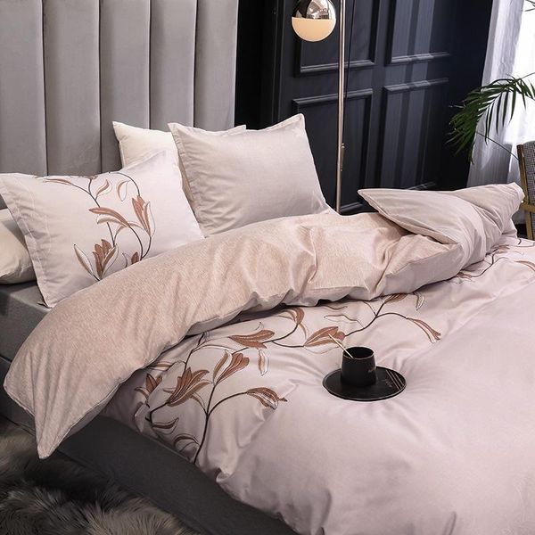 bedding sets elka -selling embroidered duvet cover hometextile set molan quilt pillowcase three-piece bed oceania
bedding sets elka -selling embroidered duvet cover hometextile set molan quilt pillowcase three-piece bed oceania