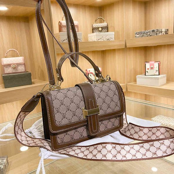 2022 factory outlet online direct advanced soft leather women's small square bag versatile one shoulder messenger bag summer
2022 factory outlet online direct advanced soft leather women's small square bag versatile one shoulder messenger bag summer