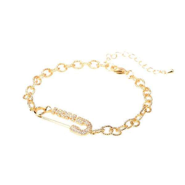 design letter mom paper clip link chain bracelet cubic zirconia gold color bangle women luxury cz jewelry gift for charm bracelets, Golden;silver
design letter mom paper clip link chain bracelet cubic zirconia gold color bangle women luxury cz jewelry gift for charm bracelets, Golden;silver