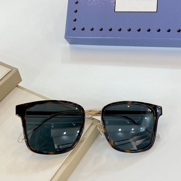 new 0563 mens sunglasses men sun glasses women sunglasses fashion style protects eyes gafas de sol lunettes de soleil with box, White;black
new 0563 mens sunglasses men sun glasses women sunglasses fashion style protects eyes gafas de sol lunettes de soleil with box, White;black