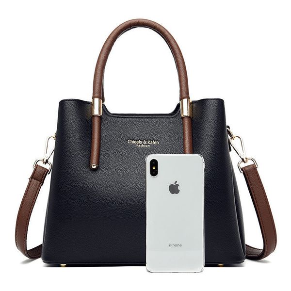 designers duffel bags 45cm 55cm luxury large capacity travel sale women men genuine leather shoulder fashion bag carry rivets with lock head
designers duffel bags 45cm 55cm luxury large capacity travel sale women men genuine leather shoulder fashion bag carry rivets with lock head