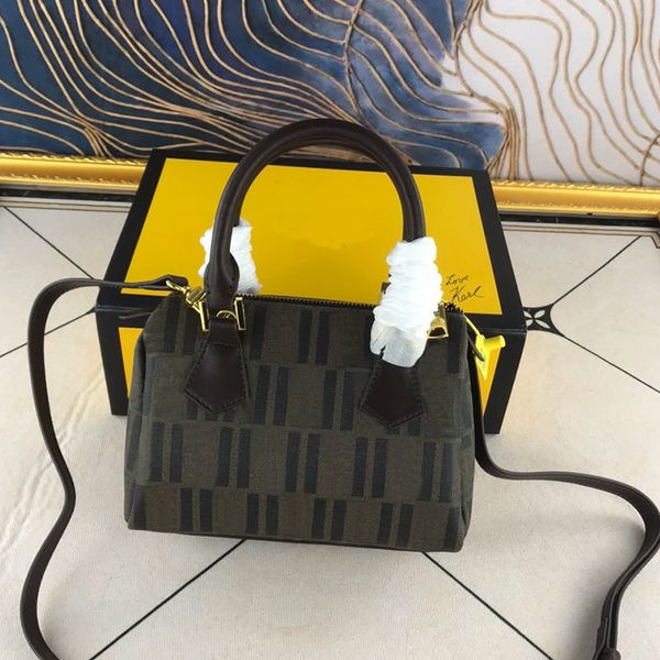 l pochette bags 2021 designer marc snapsmulti mini akend onthego p woman telfar bag tb hanghhangbag pillow women canvas shoulder fashion, Black
l pochette bags 2021 designer marc snapsmulti mini akend onthego p woman telfar bag tb hanghhangbag pillow women canvas shoulder fashion, Black