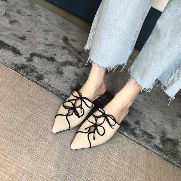 slippers 2021 style outer wear fashion soft sole bow roman mid-heel women's shoes, Black
slippers 2021 style outer wear fashion soft sole bow roman mid-heel women's shoes, Black