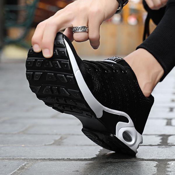 fashion mens women cushion running shoes breathable designer black navy blue grey sneakers trainers sports size eur 39-45 w-1713
fashion mens women cushion running shoes breathable designer black navy blue grey sneakers trainers sports size eur 39-45 w-1713
