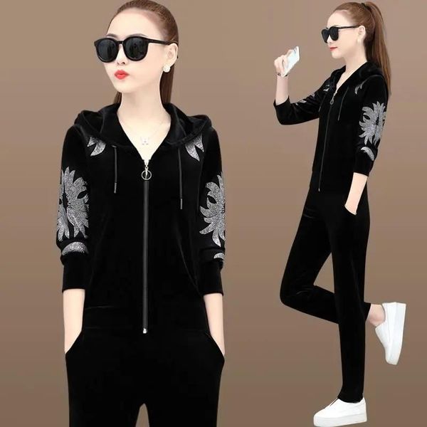 women's two piece pants rhinestone velvet tracksuit women 2021 spring autumn plus size casual set fashion zip up hooded sweatshirt + pa, White
women's two piece pants rhinestone velvet tracksuit women 2021 spring autumn plus size casual set fashion zip up hooded sweatshirt + pa, White