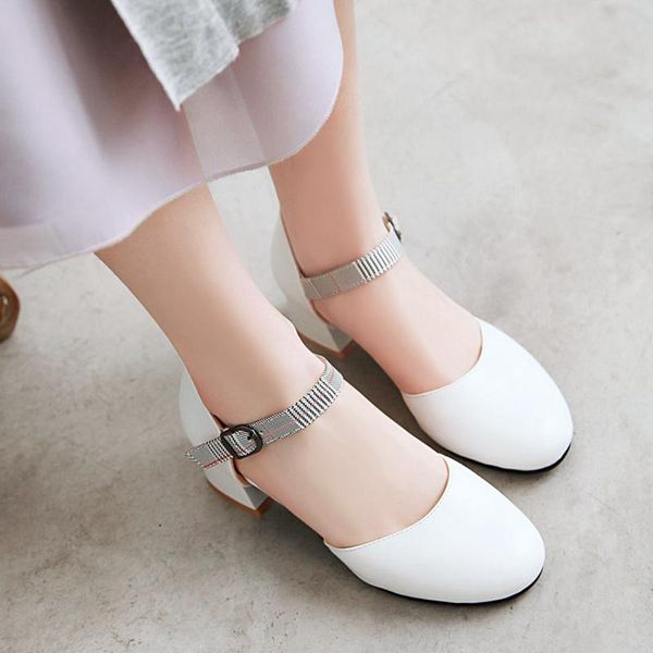 dress shoes 2021 korean version of baotou sweet fairy wind wild with thick buckle women's, Black
dress shoes 2021 korean version of baotou sweet fairy wind wild with thick buckle women's, Black
