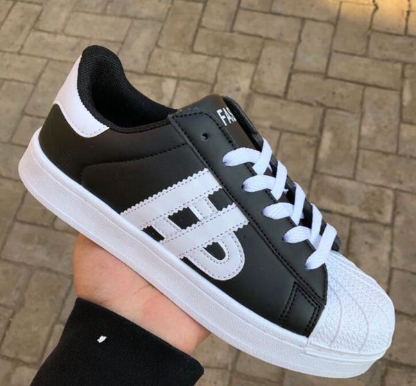 2021 classic style sport casual shoes shoe lace up women men flats bright laser shoes size 36-44, Black
2021 classic style sport casual shoes shoe lace up women men flats bright laser shoes size 36-44, Black