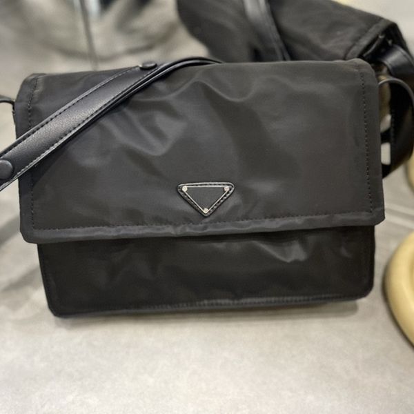 shopping bag 29cm 2021 shoulder bags handbags crossbody bag decoration tarpaulin nylon bag wholesale
shopping bag 29cm 2021 shoulder bags handbags crossbody bag decoration tarpaulin nylon bag wholesale