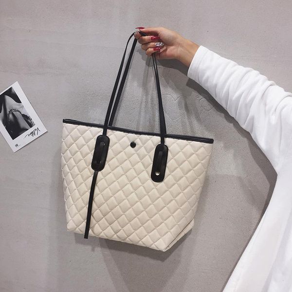 shoulder bags large-capacity diamond check bag messenger for women 2021 autumn and winter ladies handbags nylon bolsos
shoulder bags large-capacity diamond check bag messenger for women 2021 autumn and winter ladies handbags nylon bolsos