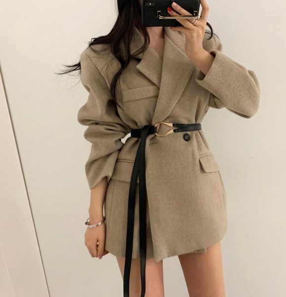 women's suits & blazers women loose blazer belted 2021 woolen autumn winter double-breasted female full sleeve office suit jackets styl, White;black
women's suits & blazers women loose blazer belted 2021 woolen autumn winter double-breasted female full sleeve office suit jackets styl, White;black