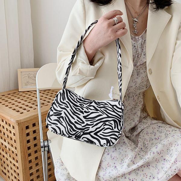 summer fashion women underarm bag simple canvas ladies small hobos shoulder armpit bags retro design girls female purse handbags
summer fashion women underarm bag simple canvas ladies small hobos shoulder armpit bags retro design girls female purse handbags