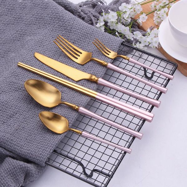24pcs/set modern princess pink gold stainless steel cutlery set flatware dinner knives fork spoon dinnerware tableware sets
24pcs/set modern princess pink gold stainless steel cutlery set flatware dinner knives fork spoon dinnerware tableware sets
