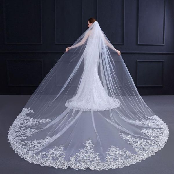 bridal veils 2021 arrival europe us style veil tulle trailing exquisite sequined lace 3m cathedral wedding with comb, Black
bridal veils 2021 arrival europe us style veil tulle trailing exquisite sequined lace 3m cathedral wedding with comb, Black