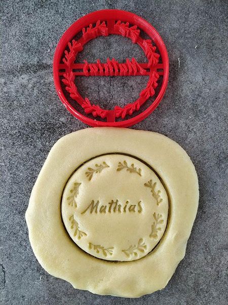 baking moulds piece-pack with olive branches - round customizable first name designed
baking moulds piece-pack with olive branches - round customizable first name designed