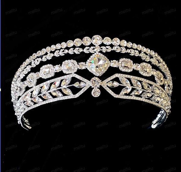 hair clips & barrettes bride princess rhinestone luxury high-end crown retro elegant styling headdress birthday style sweet and romantic, Golden;silver
hair clips & barrettes bride princess rhinestone luxury high-end crown retro elegant styling headdress birthday style sweet and romantic, Golden;silver