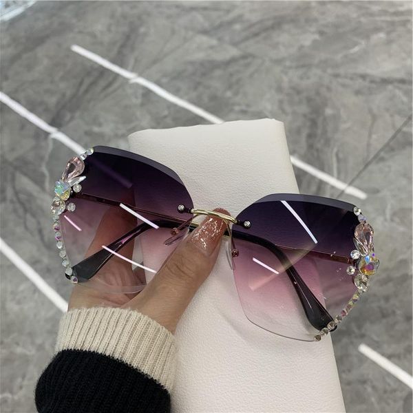 sunglasses kammpt crystal vintage rimless rhinestone women sun glasses oversized fashion design eyeglasses uv400, White;black
sunglasses kammpt crystal vintage rimless rhinestone women sun glasses oversized fashion design eyeglasses uv400, White;black