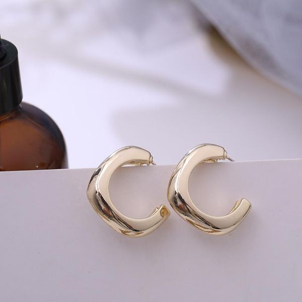 hoop & huggie 2021 shiny c shape gold color open thick circle earrings for women geometric clip on earring without piercing jewelry, Golden;silver
hoop & huggie 2021 shiny c shape gold color open thick circle earrings for women geometric clip on earring without piercing jewelry, Golden;silver