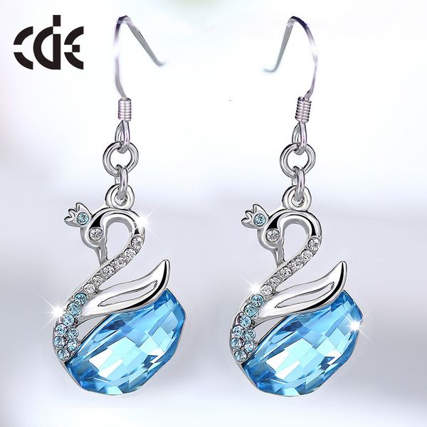 necklace s925 sterling silver swan earrings korean fashion with swarovski crystal
necklace s925 sterling silver swan earrings korean fashion with swarovski crystal