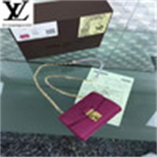 brand designer luxury ua4n bb handbag m94555 15 handles autumn winter mini chain bag diagonal package handbags shoulder bags bags totes
brand designer luxury ua4n bb handbag m94555 15 handles autumn winter mini chain bag diagonal package handbags shoulder bags bags totes