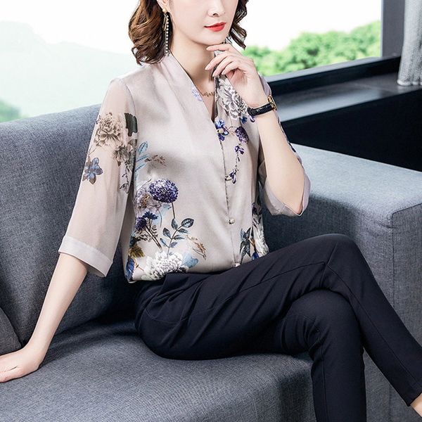 design korean silk women blouses shirt women satin shirt elegant woman print blouse shirt woman v ncek silk mesh plus, White
design korean silk women blouses shirt women satin shirt elegant woman print blouse shirt woman v ncek silk mesh plus, White