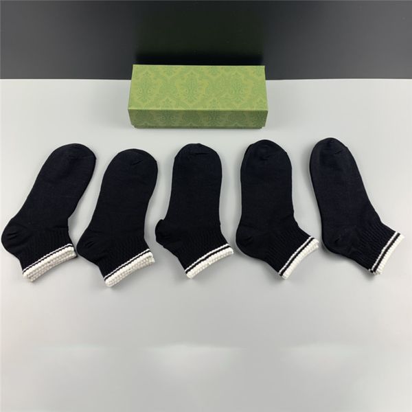 fashion sports socks cotton breathable sock men women sock hosiery with gift box set, Black;white
fashion sports socks cotton breathable sock men women sock hosiery with gift box set, Black;white