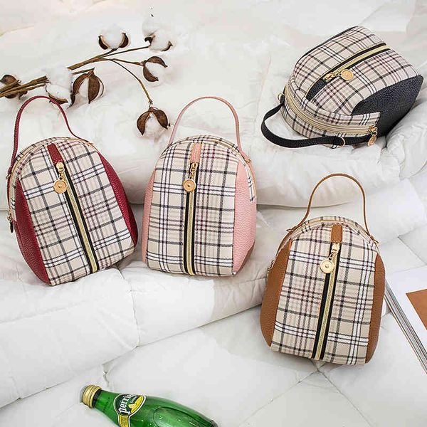 handbag ladies bags2021 fashion stripe contrast single shoulder messenger bag, Black;red
handbag ladies bags2021 fashion stripe contrast single shoulder messenger bag, Black;red