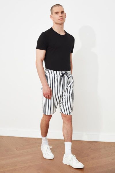 men's shorts trendyol men 's regular fit striped & bermuda tmnss21sr0426, White;black
men's shorts trendyol men 's regular fit striped & bermuda tmnss21sr0426, White;black