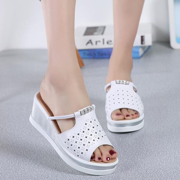 slippers 2021 summer women flip flops platform sandals shoes ladies white middle heel peep toe slides hollow out, Black
slippers 2021 summer women flip flops platform sandals shoes ladies white middle heel peep toe slides hollow out, Black