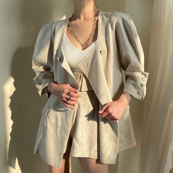 spring summer blazer suits 2021 korean style vintage two piece set women long sleeve coat and high waist shorts 2 outfits gym clothing, White;black
spring summer blazer suits 2021 korean style vintage two piece set women long sleeve coat and high waist shorts 2 outfits gym clothing, White;black