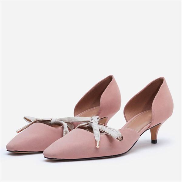dress shoes women's 2021 spring and autumn lace with shallow mouth side empty low 5cm high heels, Black
dress shoes women's 2021 spring and autumn lace with shallow mouth side empty low 5cm high heels, Black