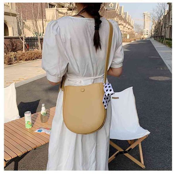 women's 2021 new silk scarf armpit fashion simple one shoulder messenger net red foreign style saddle bag
women's 2021 new silk scarf armpit fashion simple one shoulder messenger net red foreign style saddle bag