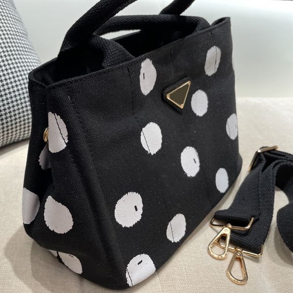 tote bag backpack handbgs handbag designer women's genuine leather luxury high-capacity evening party shopping business occasions fashi
tote bag backpack handbgs handbag designer women's genuine leather luxury high-capacity evening party shopping business occasions fashi