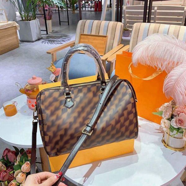 2021 super star style purse bag pocket purses fashion tote women's crossbody shoulder backpack women handbag -l0126, Red;black
2021 super star style purse bag pocket purses fashion tote women's crossbody shoulder backpack women handbag -l0126, Red;black