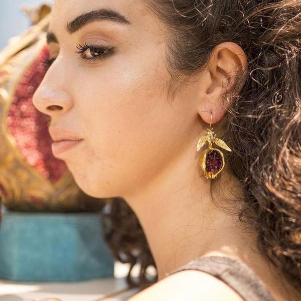fashion golden pomegranate women earrings simulated female ear jewelry stud, Golden;silver
fashion golden pomegranate women earrings simulated female ear jewelry stud, Golden;silver