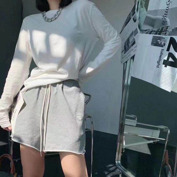 luxury design correct version ce21 early autumn triumphal arch embroidered curled terry shorts for female lovers, White;black
luxury design correct version ce21 early autumn triumphal arch embroidered curled terry shorts for female lovers, White;black