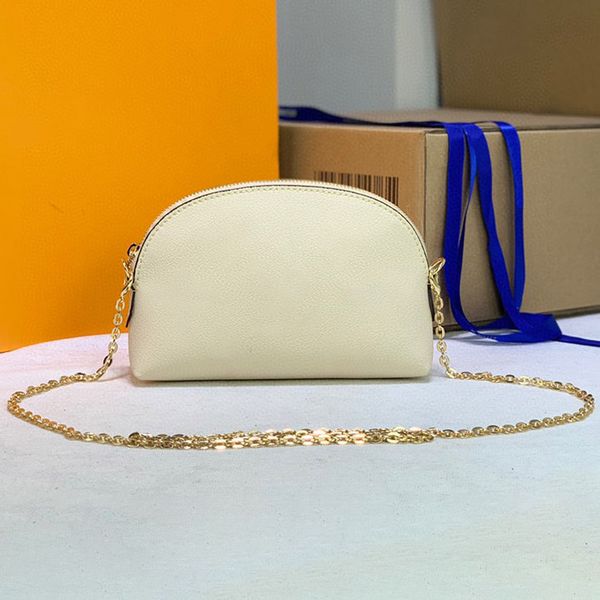 brand women chain shoulder designer bag 5a quality leather cosmetic toiletry box fashion shell zipper crossbody luxurys ladies bags
brand women chain shoulder designer bag 5a quality leather cosmetic toiletry box fashion shell zipper crossbody luxurys ladies bags