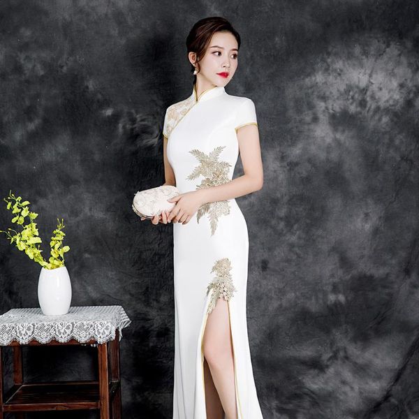 white lady classical diagonal qipao elegant side split applique satin chinese dresses show cheongsam long skirt formal prom gown ethnic clot, Red
white lady classical diagonal qipao elegant side split applique satin chinese dresses show cheongsam long skirt formal prom gown ethnic clot, Red