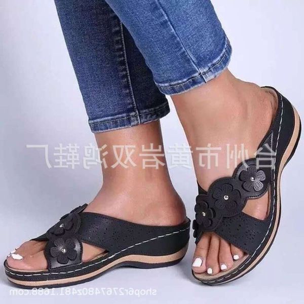 casual shoes large size women's shoes 2020 new flower slope heel sandals car line flip flop 35-43 jrcw, Black
casual shoes large size women's shoes 2020 new flower slope heel sandals car line flip flop 35-43 jrcw, Black