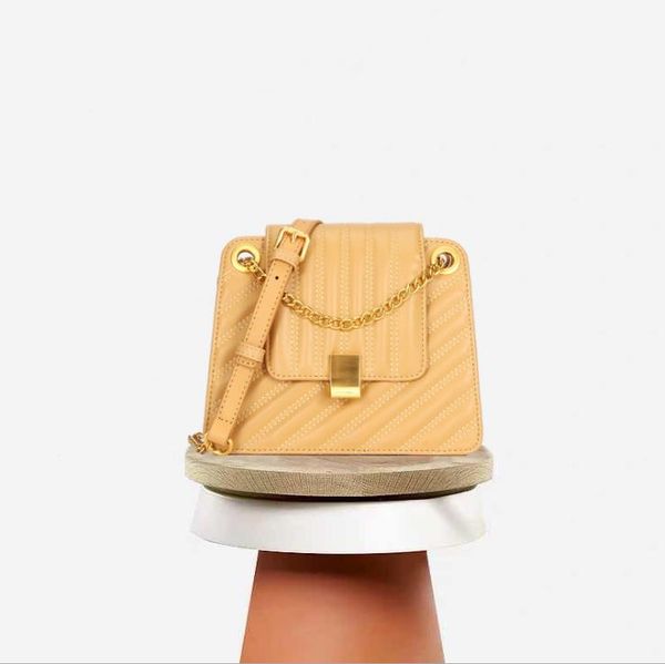 2021 spring and summer fashion organ women's bag shoulder messenger handbag
2021 spring and summer fashion organ women's bag shoulder messenger handbag