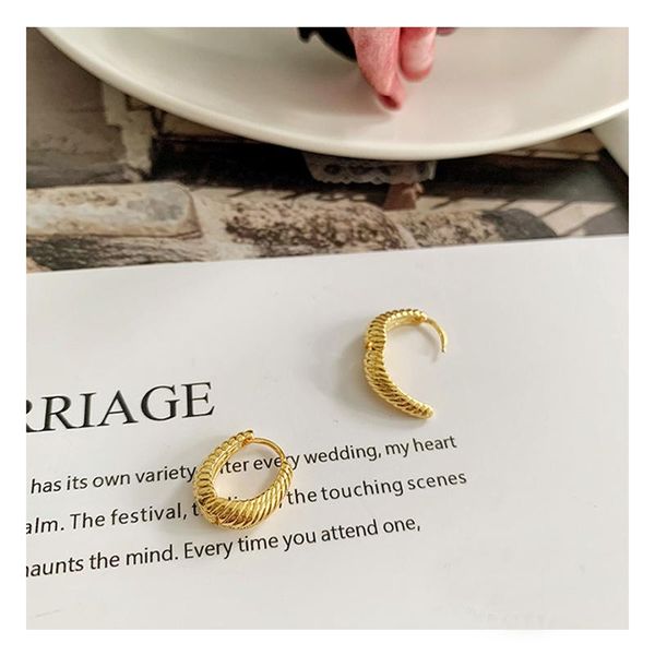 hoop & huggie ghidbk design crossiant textured earrings for women vintage temperament oval shaped earring daily minimalist girlfriend gift, Golden;silver
hoop & huggie ghidbk design crossiant textured earrings for women vintage temperament oval shaped earring daily minimalist girlfriend gift, Golden;silver