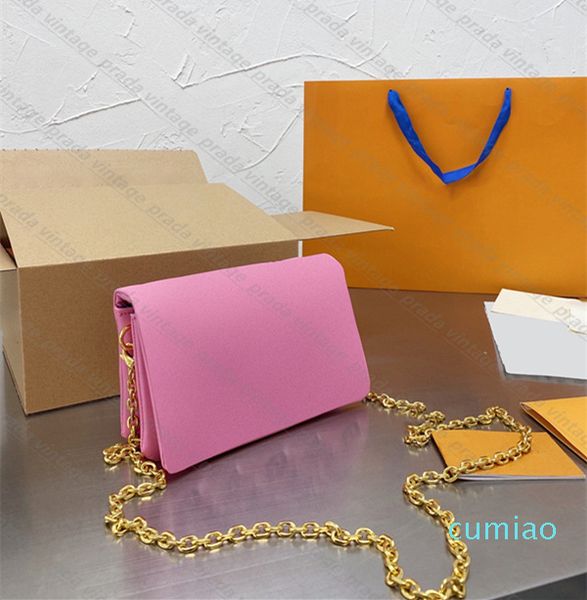 genuine leather chain women's nylon shoulder bag tote luxury designer crossbody l evening bags handbags fashion
genuine leather chain women's nylon shoulder bag tote luxury designer crossbody l evening bags handbags fashion
