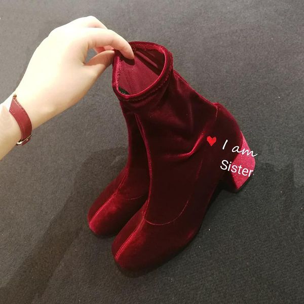 boots velvet 2021 european and american winter high women's red plus wedding shoes short women, Black
boots velvet 2021 european and american winter high women's red plus wedding shoes short women, Black