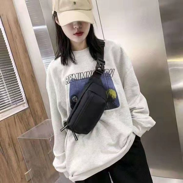 2021 waist trend men's single shoulder messenger bag leisure backpack sports fashion brand small chest bag 16eq
2021 waist trend men's single shoulder messenger bag leisure backpack sports fashion brand small chest bag 16eq
