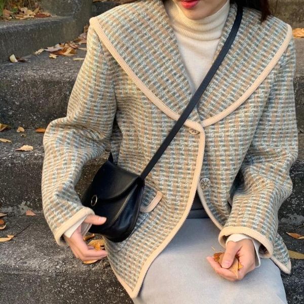 winter coat womens oversize fashion cashmere wool coats outerwear female short thickening warm woolen overcoat women trench women's jac, Black;brown
winter coat womens oversize fashion cashmere wool coats outerwear female short thickening warm woolen overcoat women trench women's jac, Black;brown